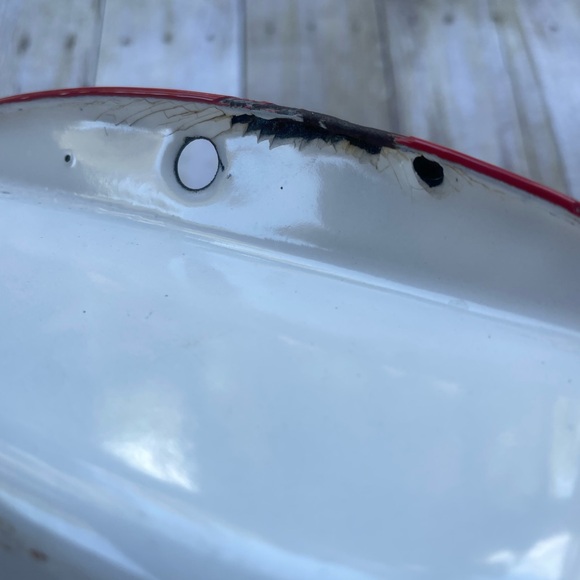 Vintage Enamelware Cake Pan - Picture 4 of 9